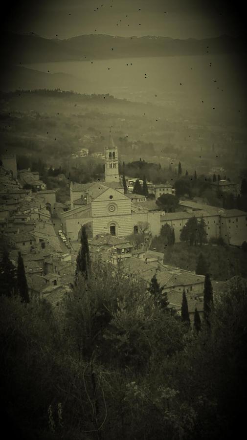 דירות אסיסי Casa Del Frate מראה חיצוני תמונה