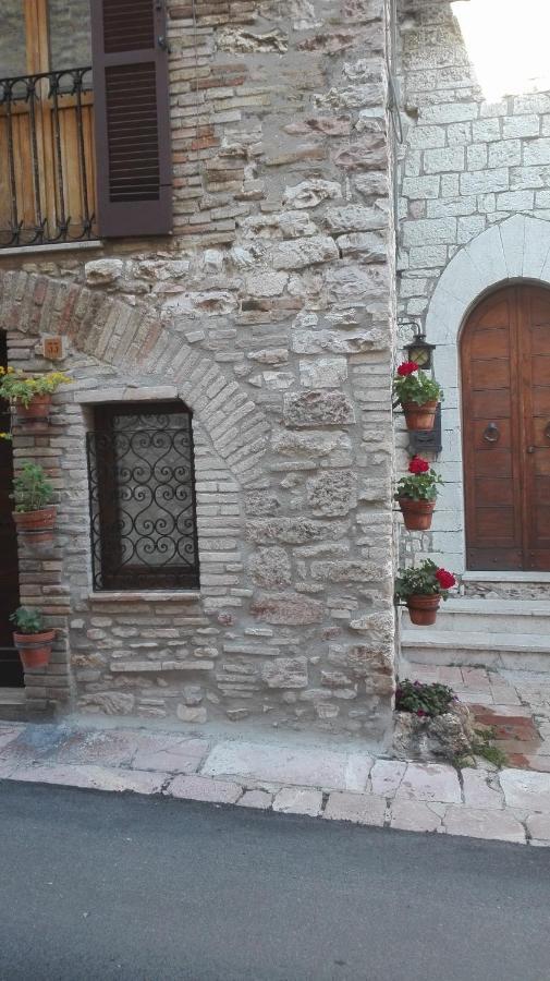 דירות אסיסי Casa Del Frate מראה חיצוני תמונה
