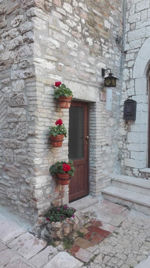 דירות אסיסי Casa Del Frate מראה חיצוני תמונה