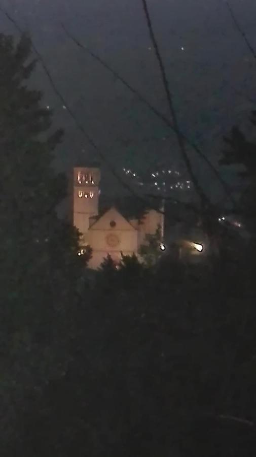 דירות אסיסי Casa Del Frate מראה חיצוני תמונה