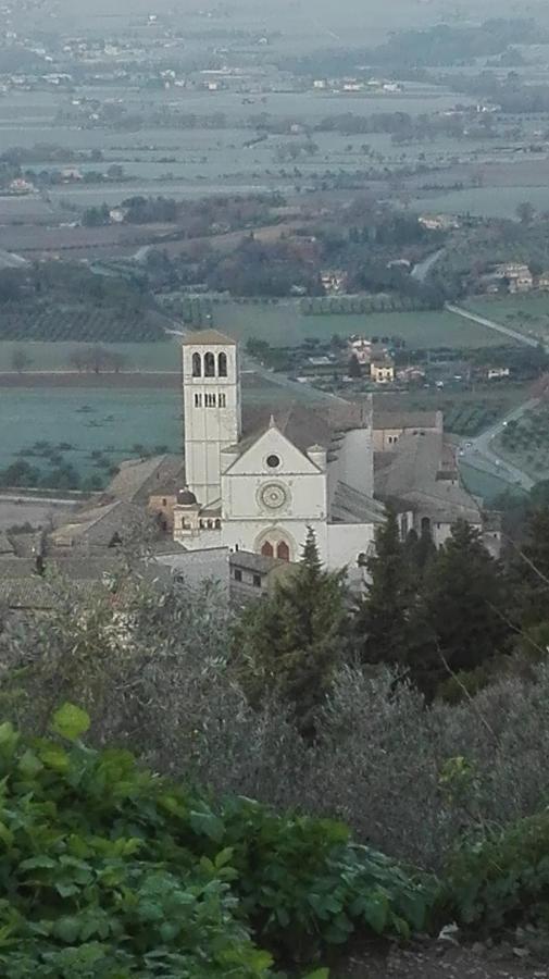 דירות אסיסי Casa Del Frate מראה חיצוני תמונה